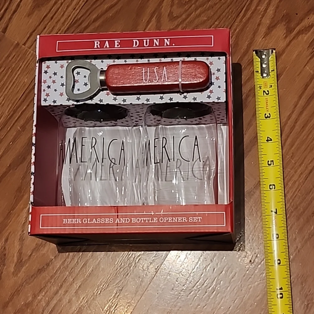 NIB Dunn Red and White‎ Beer Glasses and Bottle Opener Set
